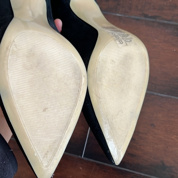 H&M | Black Classic Suede Pumps Sz 8.5M - Picture 4 of 4